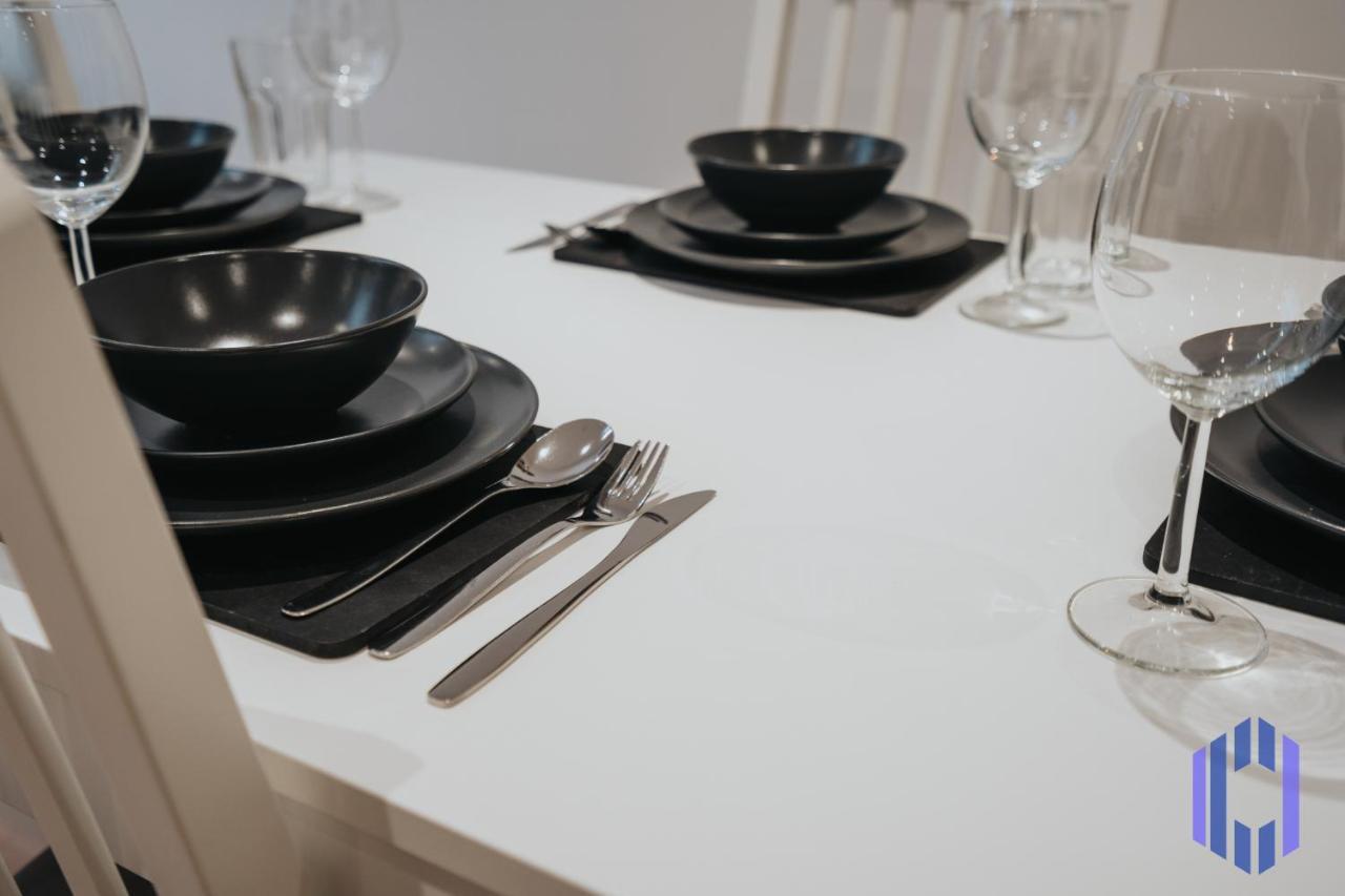 Stylish 4bd - Coop Live - Etihad - Parking - Ev Holiday home