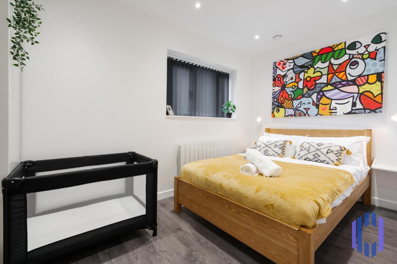 Holiday home Stylish 4bd - Coop Live - Etihad - Parking - Ev *