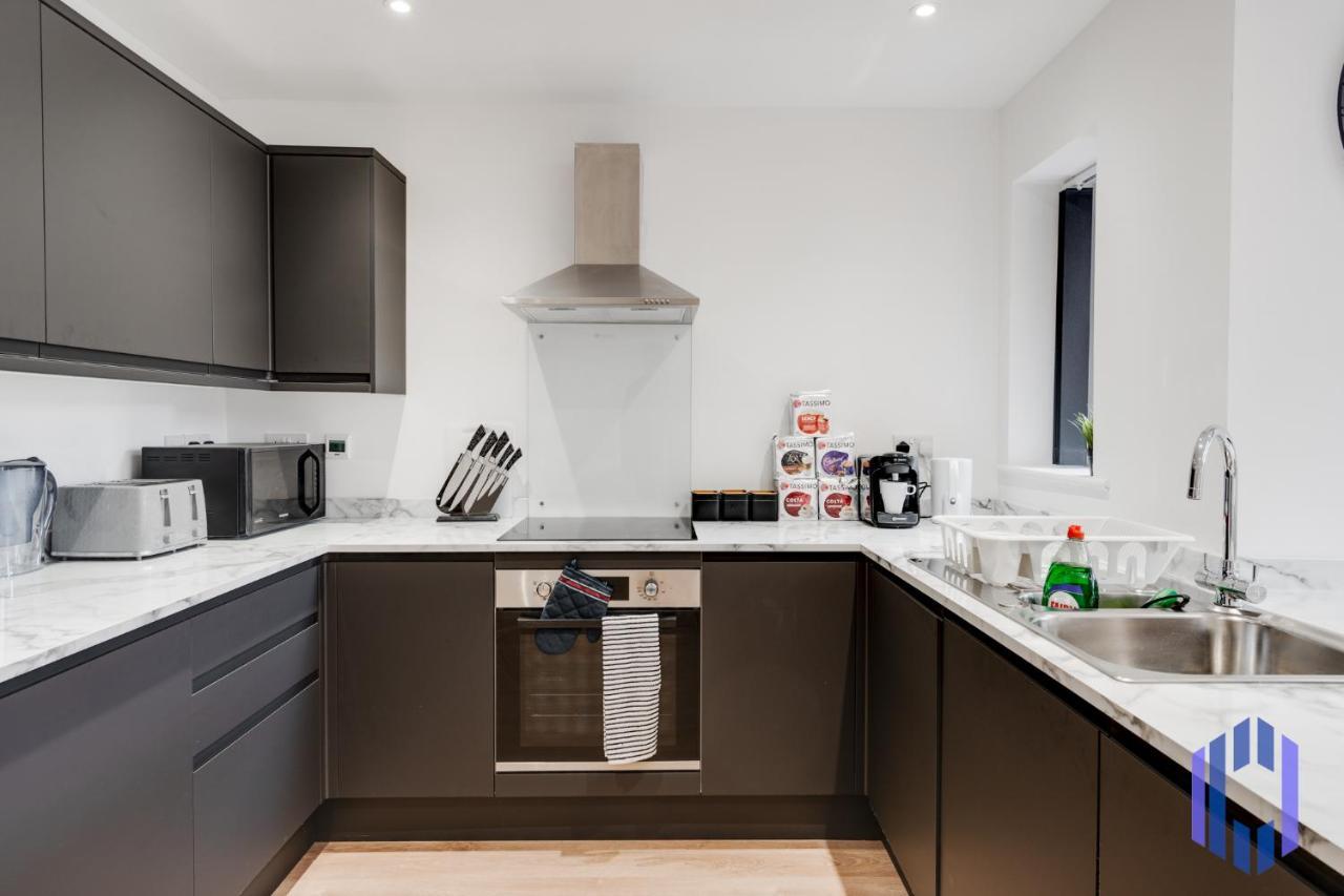 Holiday home Stylish 4bd - Coop Live - Etihad - Parking - Ev *