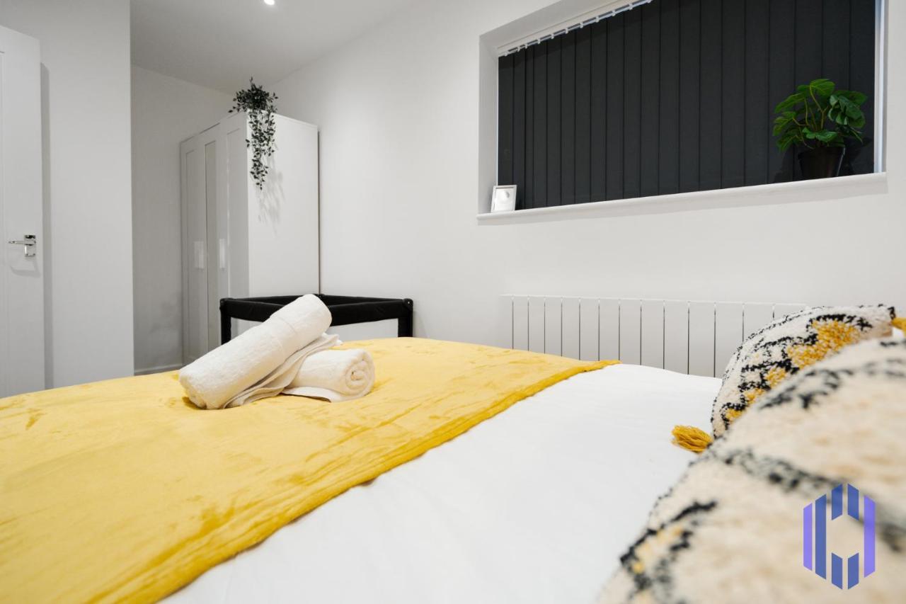 Holiday home Stylish 4bd - Coop Live - Etihad - Parking - Ev Manchester